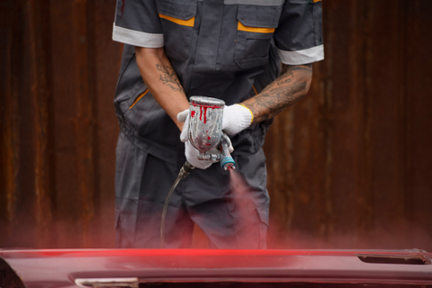 Auto folieren oder lackieren – Realistischer Kostenvergleich